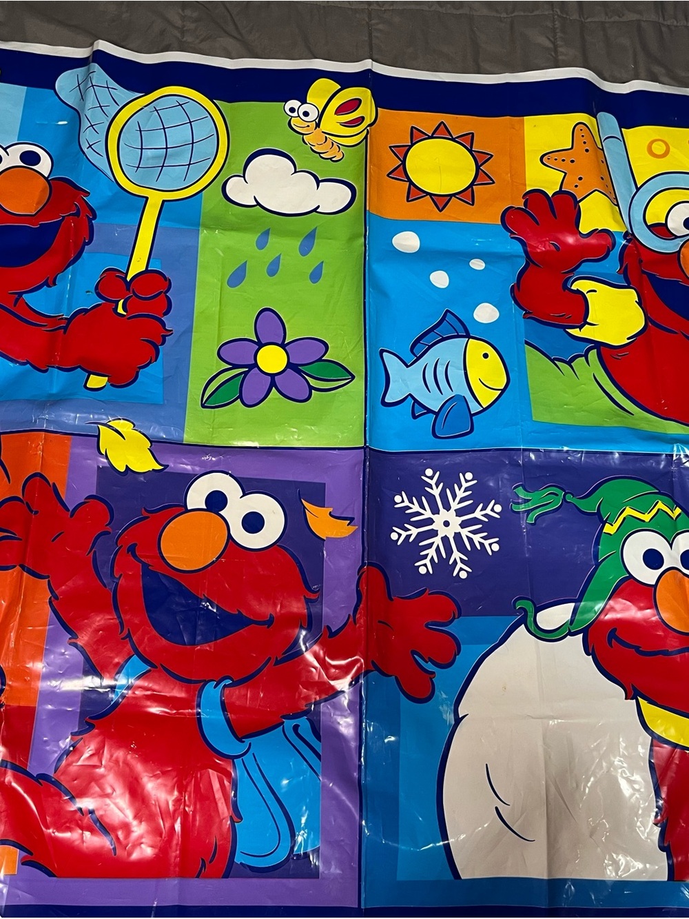 Sesame‎ Street Elmo Four Seasons Vinyl Play N Eat Mat 36x48 Floor Topper 2010